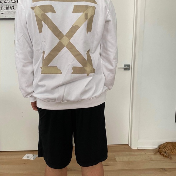 Off White sweater - Picture 5 of 8